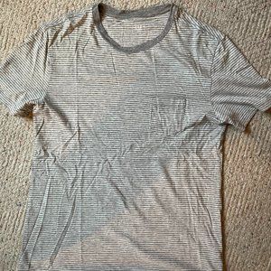 Gap Men's Super Soft Striped Pocket Tshirt